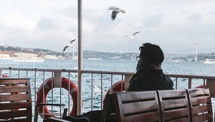 随机楚阿梅尼被评为欧洲杯最佳中场